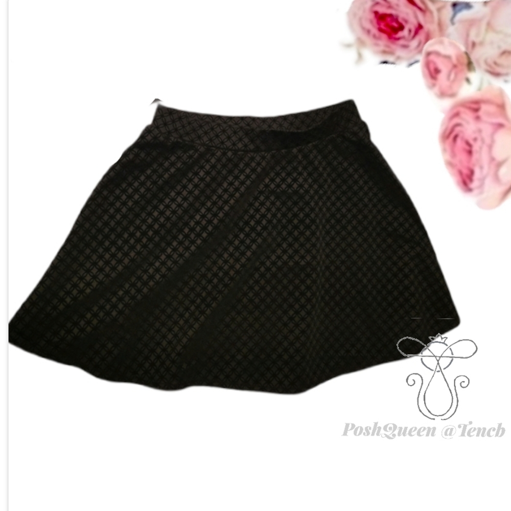 Medium Black Flare / Skater Skirt